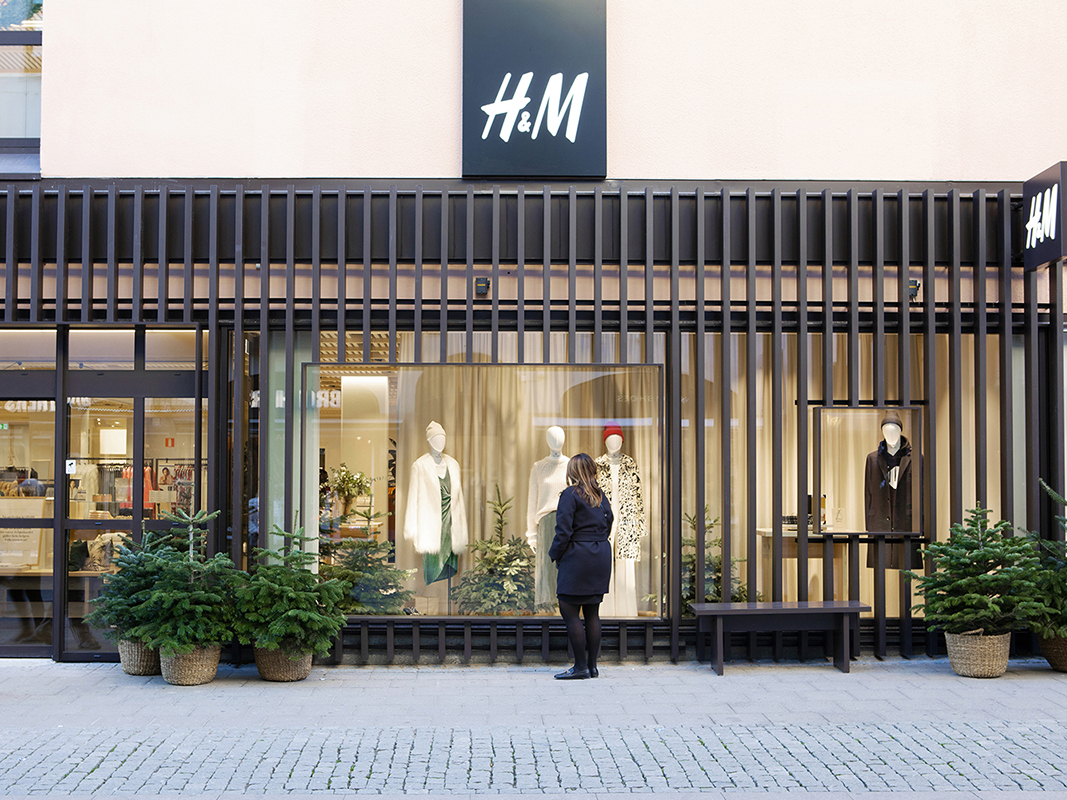 Chanel boutique, Stockholm – Sweden » Retail Design Blog